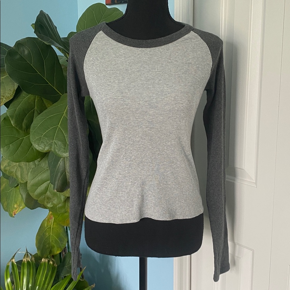 Brandy Melville Small Gray Long Sleeve Baseball Tee with Black Trim